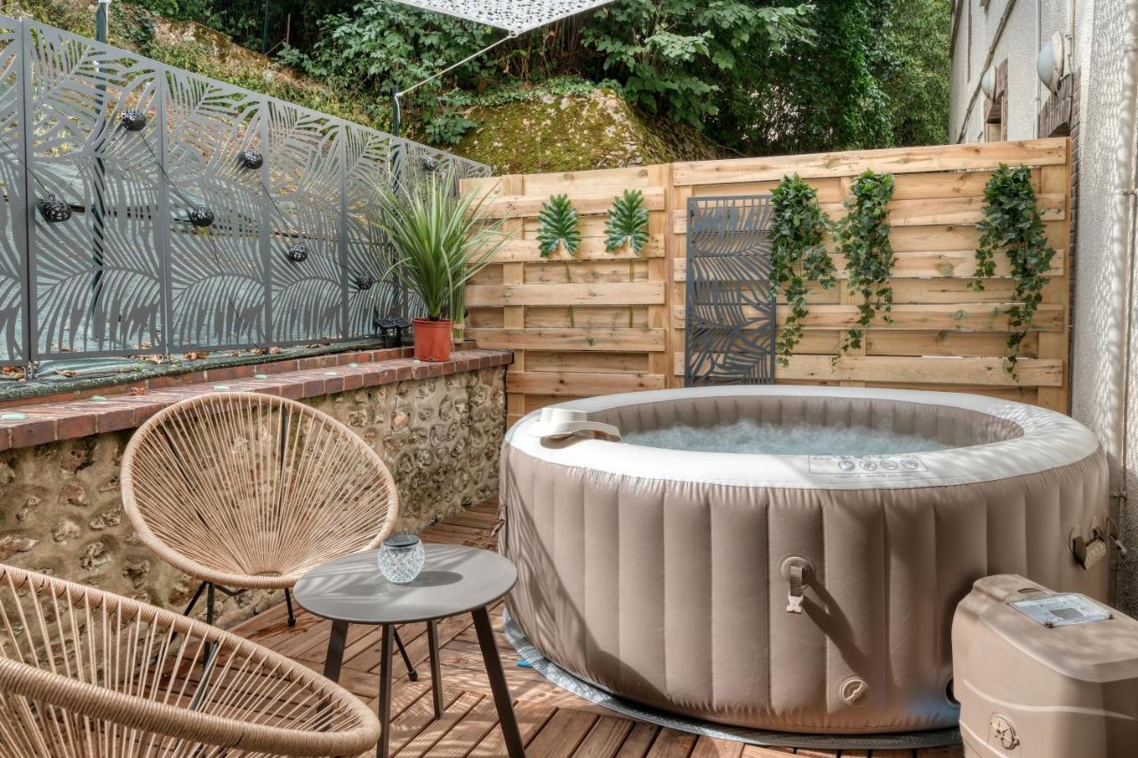 Superbe 2 Pieces Avec Jacuzzi Privatif Face Gare Proche Cathedrale Chartres Exterior foto