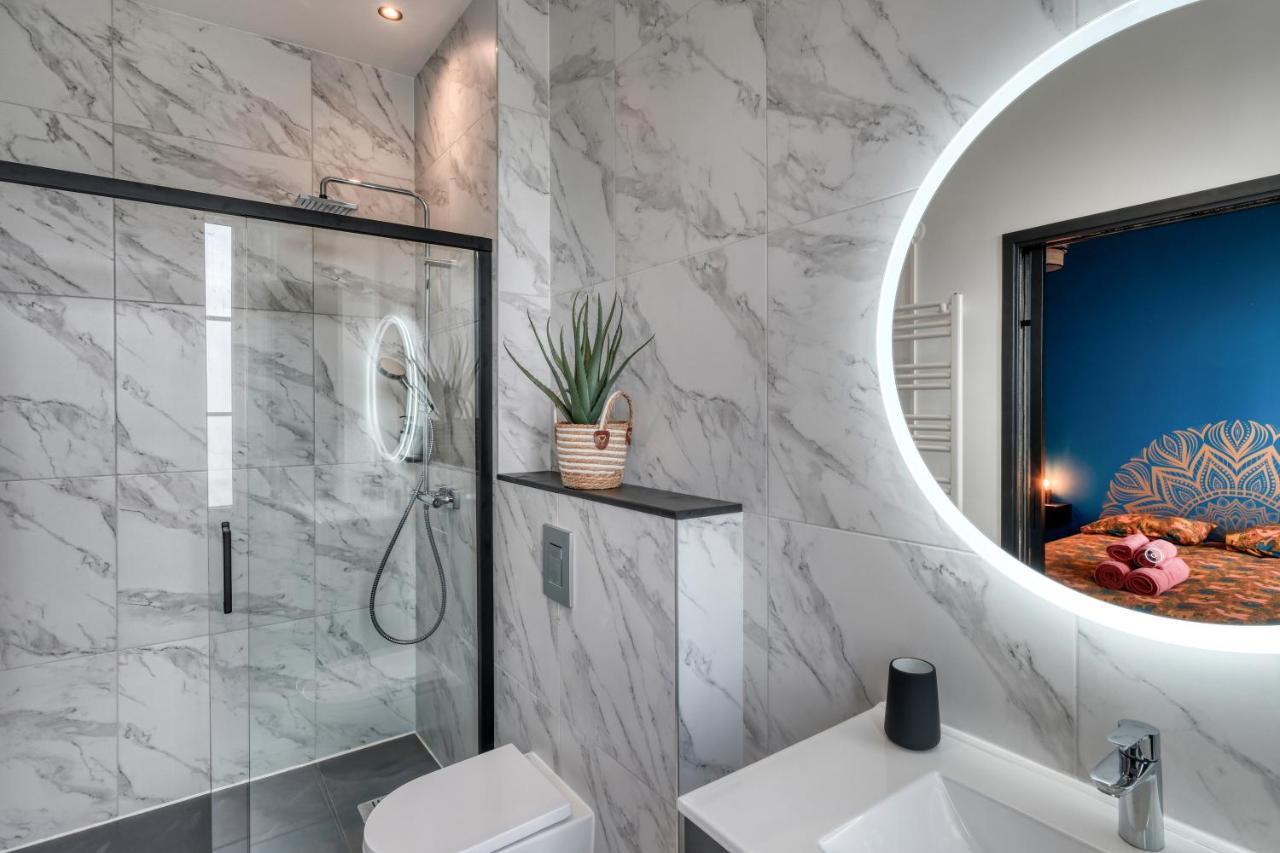 Superbe 2 Pieces Avec Jacuzzi Privatif Face Gare Proche Cathedrale Chartres Exterior foto